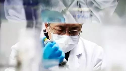 在醫學研究與試驗發展領域，以專業之力支持祖國抗擊疫情