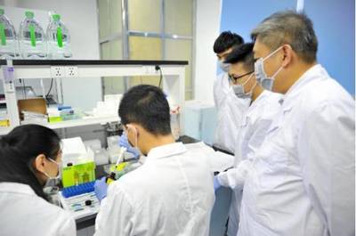 我校首間集教學、科研、臨床應用“三位一體”醫學研究與試驗發展實驗室正式投入使用